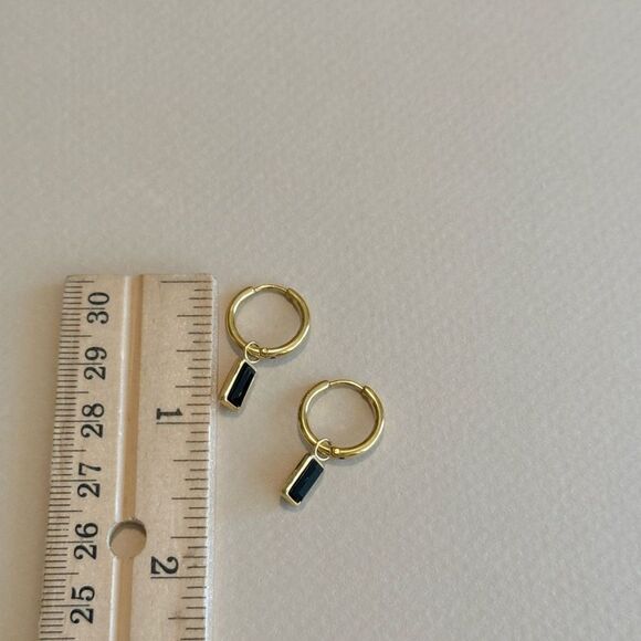 Diamond Hoop Earrings M1259 - Picture 4 of 4